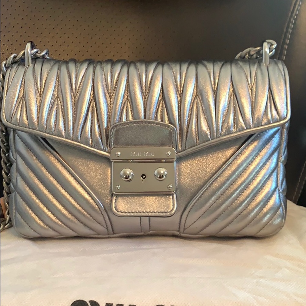 Miu Miu handbag and matching wallet - Picture 2 of 11